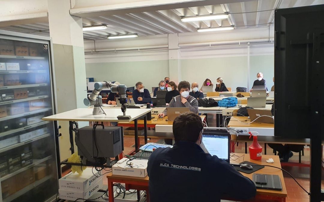 ALCA Technologies insegna all’Istituto Tecnico Industriale di Ferrara.